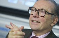"Мерседес" и большая квартира - не всегда успех - Кшиштоф Занусси​