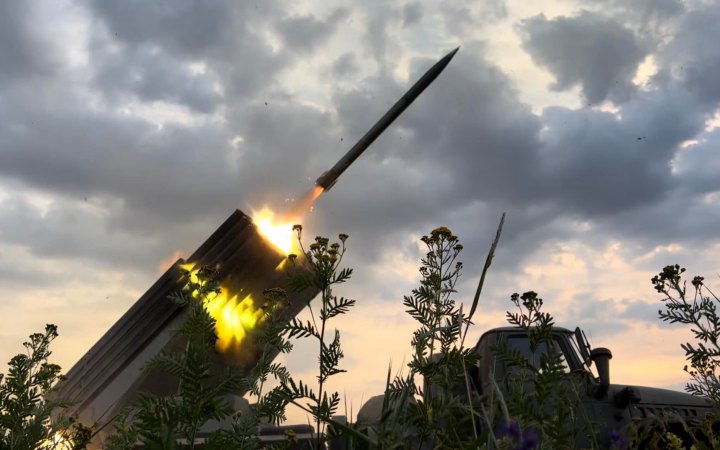 Українські бійці знищили на Херсонщині 4 склади з боєприпасами росіян, - ОК “Південь”