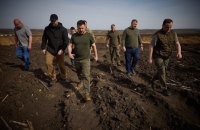 Зеленський приїхав у Харківську область перевіряти фортифікації 