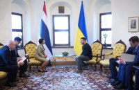 Зеленський прийняв вірчі грамоти від новопризначених послів п’яти країн