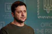 Зеленский наградил глав ОГА и мэров, наиболее отличившихся в обороне своих общин