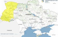 Синоптики попередили про грози, град та шквали у західних областях у суботу