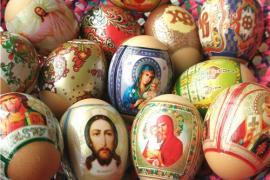Епископ УПЦ просит не украшать яйца иконами 