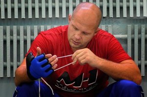 Федор Емельяненко: Еще не факт, что завяжем...