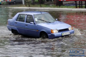 Сильный дождь затопил часть Кировограда