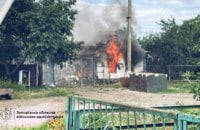 Окупанти атакували селище на Запоріжжі, є руйнування