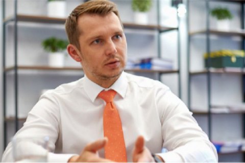 Українські залізничники отримали підвищену зарплату за липень - в.о. голови "УЗ" Юрик