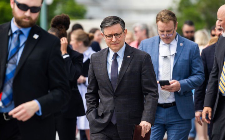 Майк Джонсон залишиться спікером Палати представників США