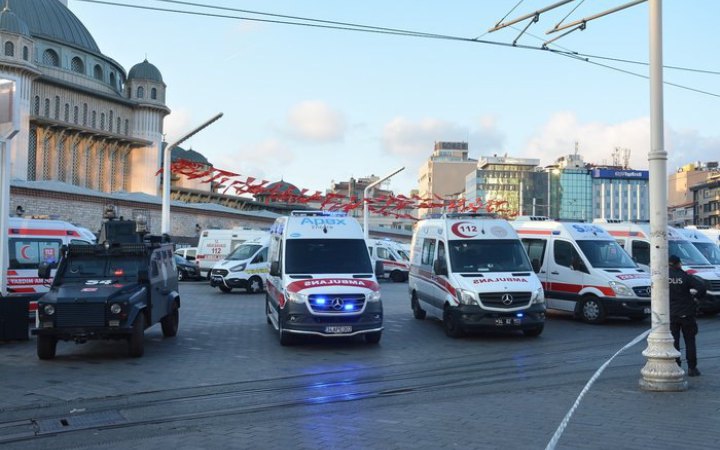 У центрі Стамбула пролунав вибух. Є загиблі та поранені (оновлено)