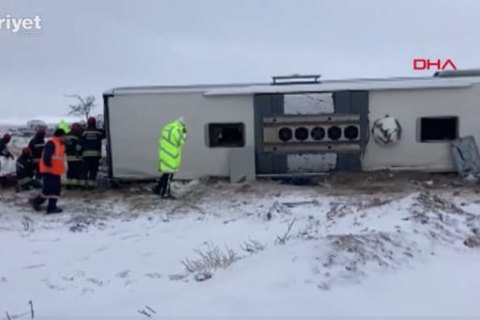 В Турции перевернулся автобус с туристами, шестеро погибших