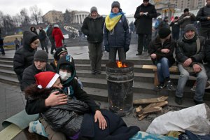 Стояние без конкретной и достижимой цели дискредитирует Евромайдан, - Уколов