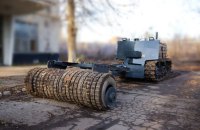 Вибухотехнікам Харківщини передали спецмашину для розмінування 