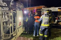 Головне за ніч та ранок середи, 11 грудня: наслідки удару по лікарні в Запоріжжі, понад 200 боєзіткнень, обшуки на залізниці