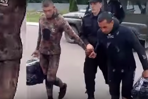 Пограничники задержали двух контрабандистов в гидрокостюмах в Закарпатской области