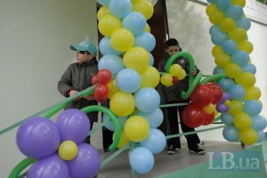 Столичная власть планирует открыть еще пять детдомов семейного типа