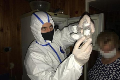 Экс-сотрудница научного института украла опасный штамм птичьего вируса 