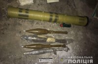 ​Полицейские Днепра обнаружили в гараже противотанковую ракету и угнанный автомобиль