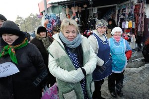 На рынок "Лесной" прибыли люди в черных куртках 