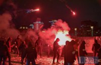 В Киеве на Печерске пытались демонтировать ограждение на незаконной застройке 