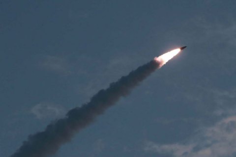 КНДР уже четвертый раз за две недели запустила две ракеты в сторону Японии 