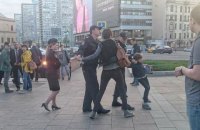 У центрі Москви поліція затримала дитину,  що читала вголос вірші