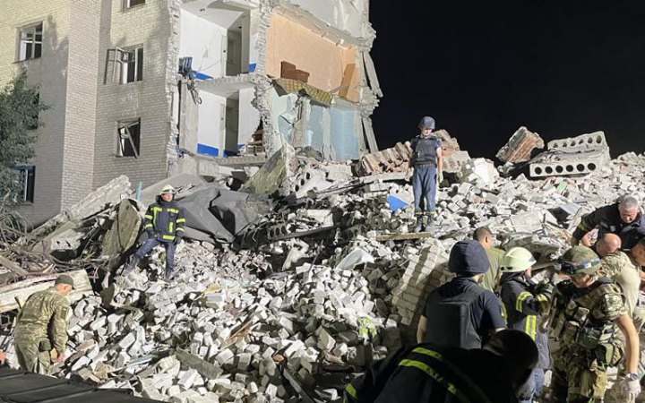 Кількість загиблих від удару по будинку в Часовому Яру продовжує зростати (оновлено)