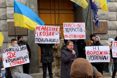 "Евросолидарность" требует привлечь к ответственности прокремлевских СМИ, - Княжицкий