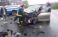 В Львовской области в ДТП с легковушкой и рейсовым автобусом погиб человек, еще двое травмированы