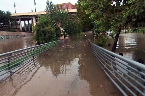 В Хьюстоне из-за урагана "Харви" ввели чрезвычайное положение