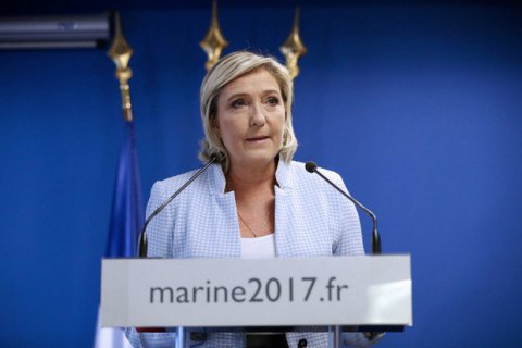 Украина решила не запрещать въезд Марин Ле Пен