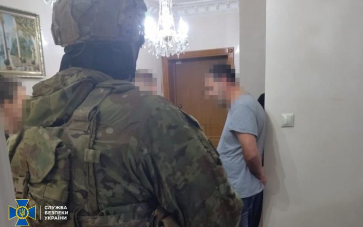 У Києві затримали власника агрохолдингу, який на окупованій території постачає харчі російським солдатам