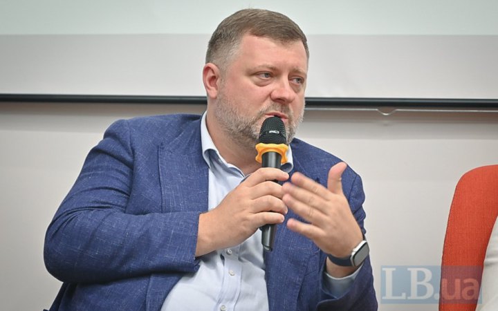 Корнієнко: загроза "центрам прийняття рішень" є. Але Рада готова перенести систему і голосувати "руками-ногами"