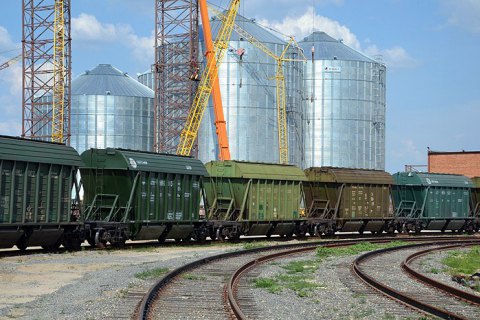 "Укрзализныця" хочет экспортировать зерно как юридическое лицо