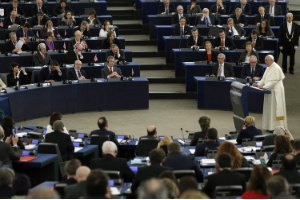 Папа Римський закликав ЄС стати толерантнішим до мігрантів