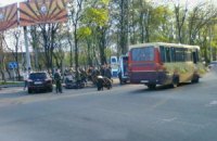 У центрі Донецька п'яний бойовик влаштував ДТП і прострелив ногу водієві