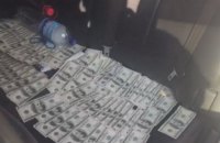 У Дніпрі старшого слідчого обласного управління поліції затримали на хабарі