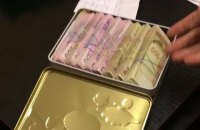 Директора стройкомпании задержали при попытке дать взятку зампрокурору Киевской области