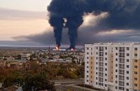 БПЛА у Криму атакували нафтобазу у Феодосії, аеродром та Севастопольську бухту