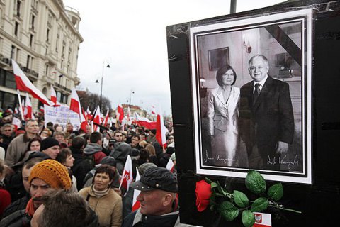 ​Польша намерена арестовать российских авиадиспетчеров, которые работали во время аварии самолета с Качинским