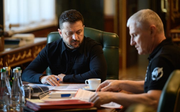 Зеленський розповів про втрати Росії через українські удари та плани РФ нарощувати виробництво балістики
