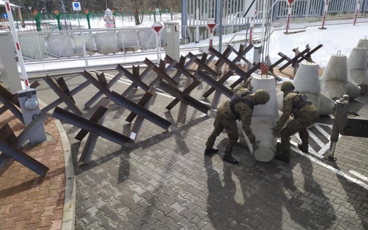Польща витратить $400 млн, аби зробити бар'єр на кордоні з Білоруссю "непрохідним"​