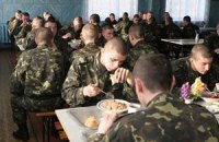 Минобороны: стоимость питания одного военного - 67 грн в сутки