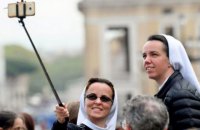 Папа Римский издал для монашек инструкцию пользования соцсетями