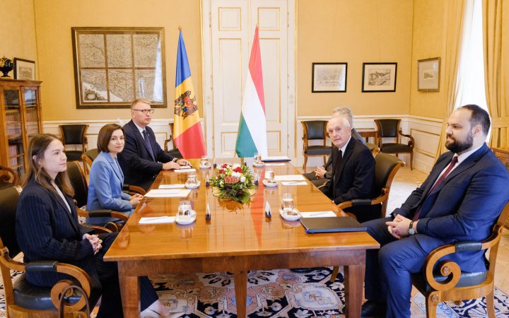 Президентка Молдови обговорила з керівництвом Угорщини вступ до ЄС і російську загрозу