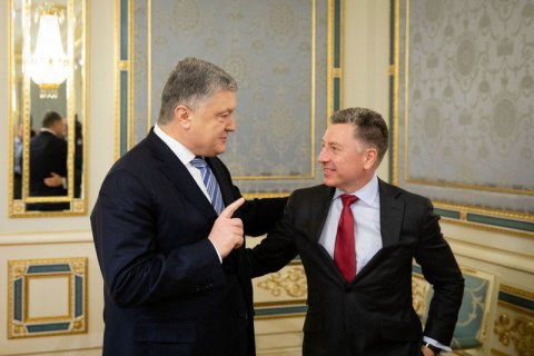 Порошенко обсудил с Волкером ответ на агрессию России