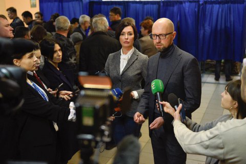 ​Яценюк: новый президент должен найти в себе силы обратиться к сторонникам оппонента