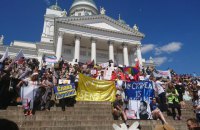  В Хельсинки начались акции сторонников и противников встречи Трампа с Путиным
