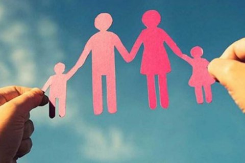 На Николаевщине с начала года устроены под опеку и усыновлены 240 детей