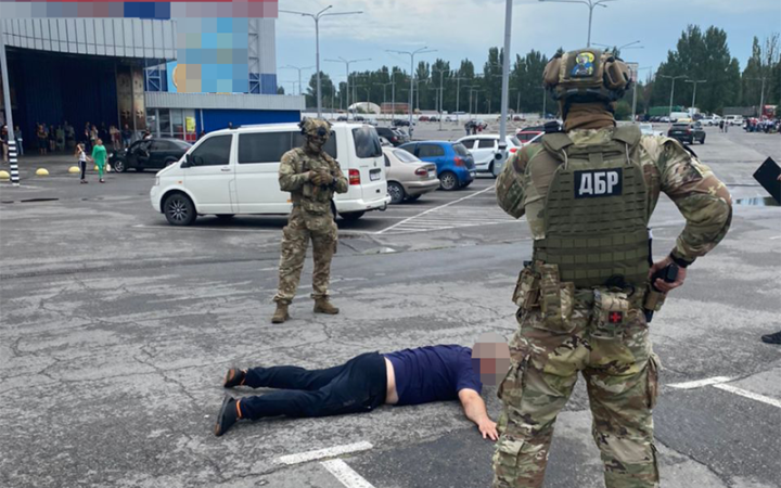 ДБР затримало чергових хабарників у військкоматах