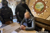 Правоохоронці затримали на хабарі $100 000 посадовця одного з департаментів «Укрзалізниці»